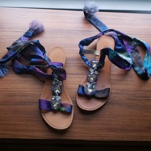 8.5 Zigi Girl Peacock Color Tie Sandals